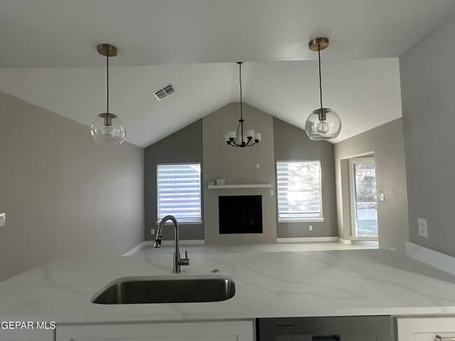 Building Photo - 2433 Alan Duncan Ln