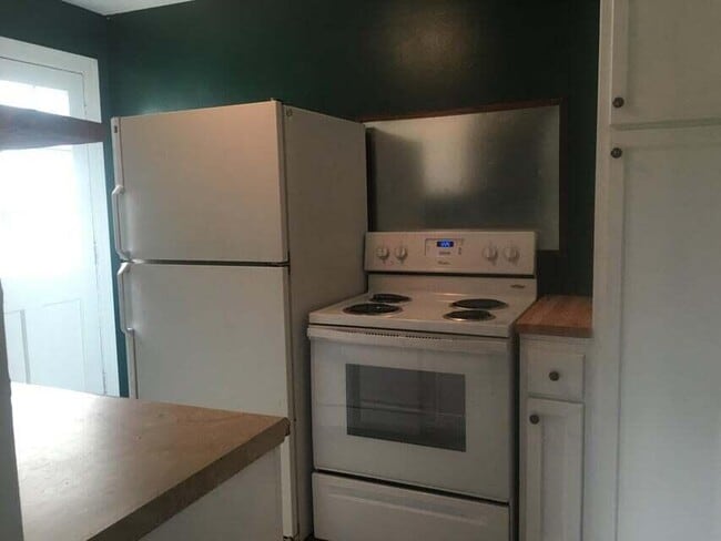 Building Photo - 1723 Kissingbower Rd