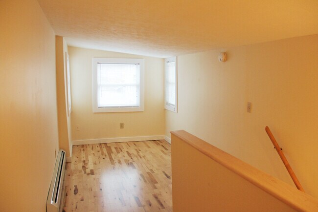 Building Photo - 63 Peru St