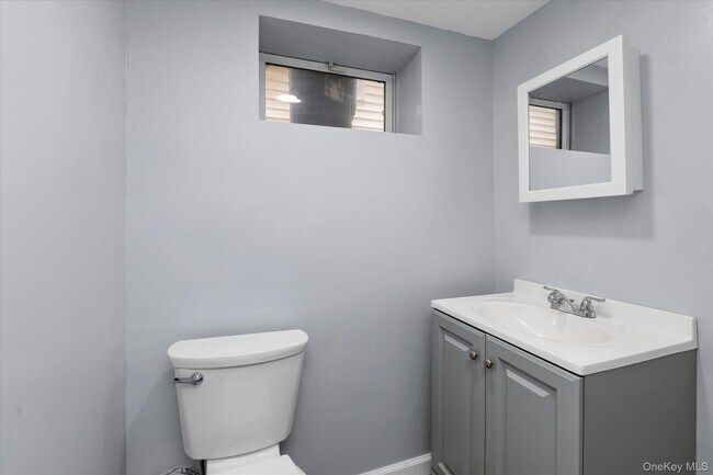Building Photo - 71-39 Nansen St