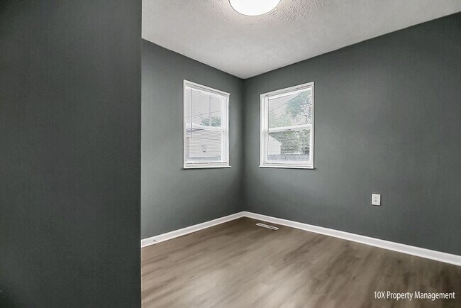 Building Photo - 2918 Azelda Street