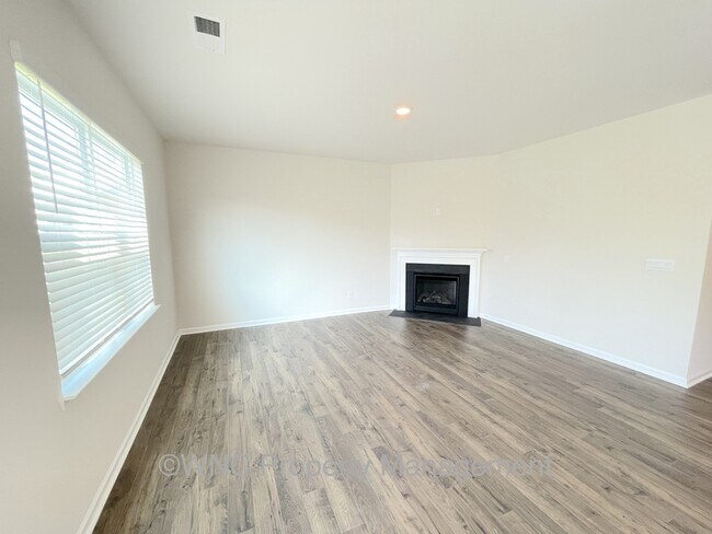 Building Photo - 134 Shorthorn Rd