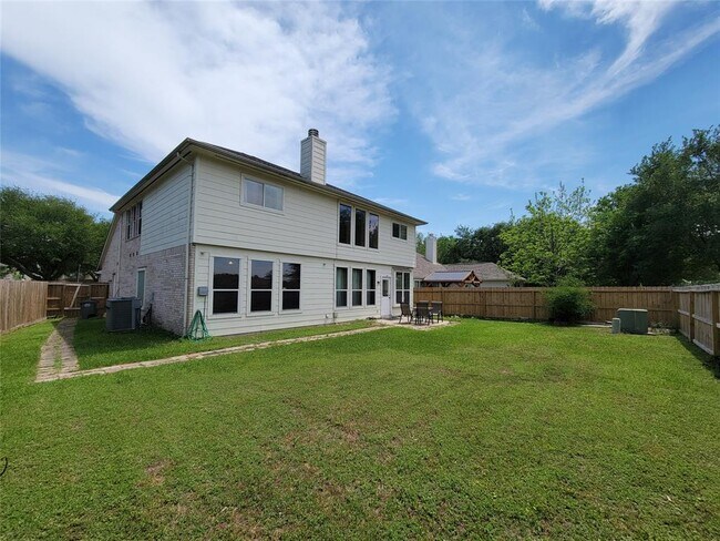 Building Photo - 11811 Champions Grove Ln