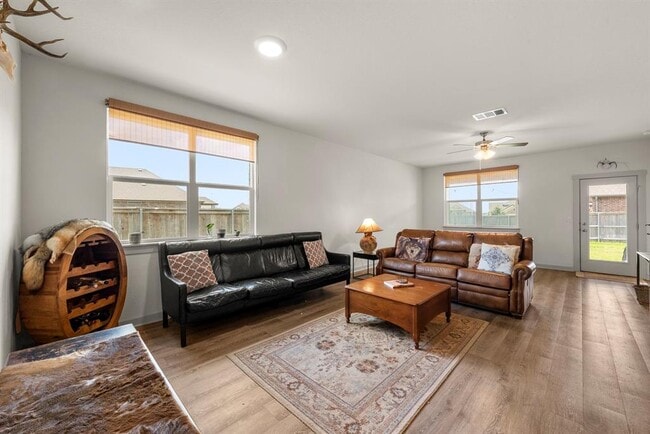 Building Photo - 13900 Mcarthur Dr