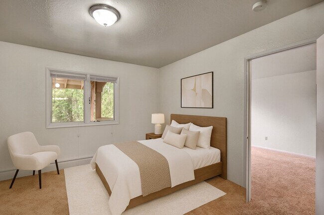 Building Photo - Driftwood