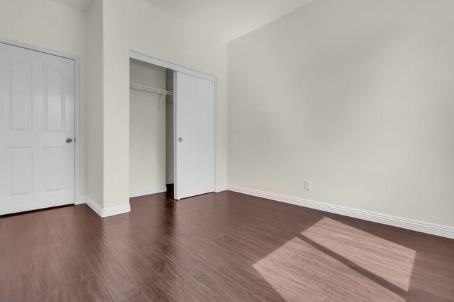 Building Photo - 6826 E Horizon Dr