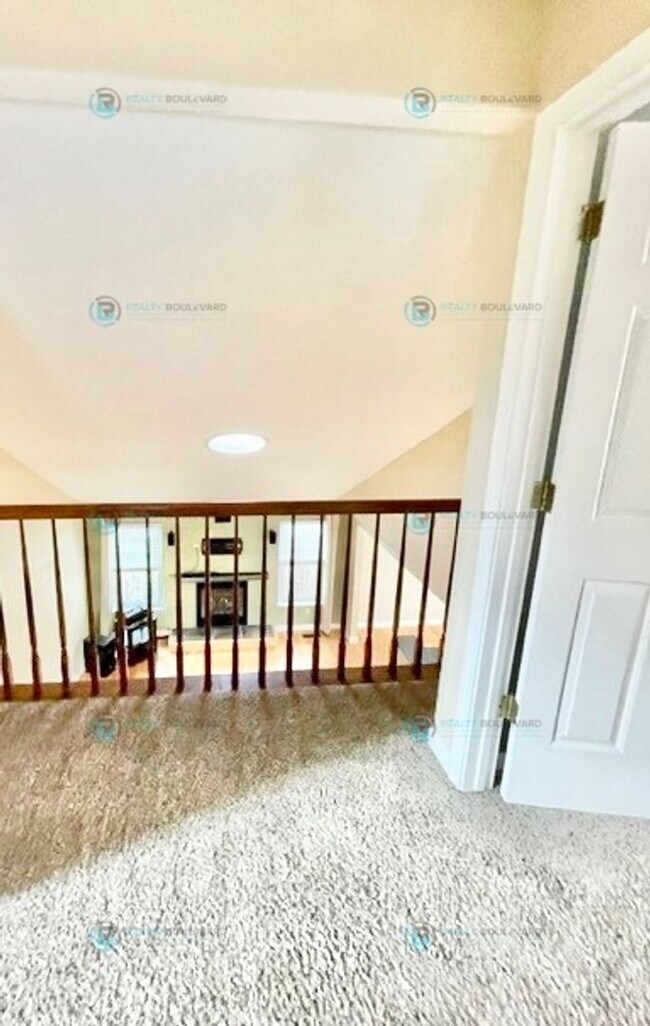 Building Photo - Beautiful- 4 Bedroom, 3 Bath, 3 Car Garage, NW Reno!