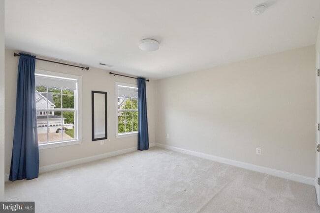 Building Photo - 4917 Quixote Ct