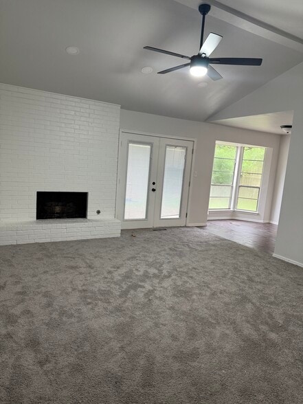Primary Photo - 1206 N Walker Dr