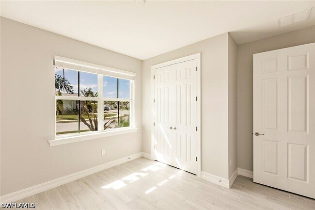 Building Photo - 536 Polihale Wy