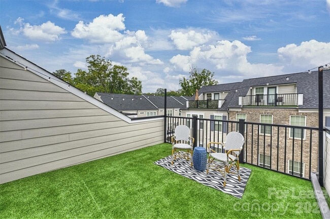 Building Photo - 5038 Harrowsmith Ln