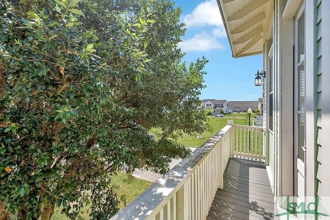 Building Photo - 126 Birch Cir