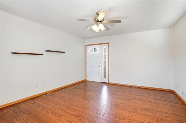 Building Photo - 113 Alydar Dr