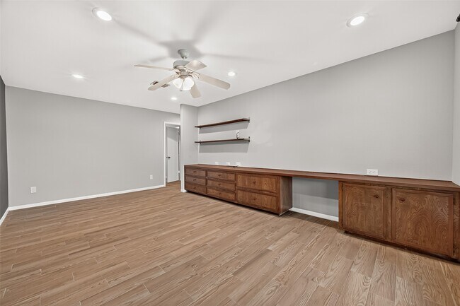 Building Photo - 2103 Winged Foot Dr
