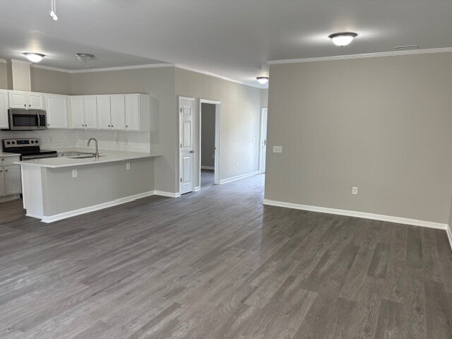 Building Photo - 140 Oak Towne Dr