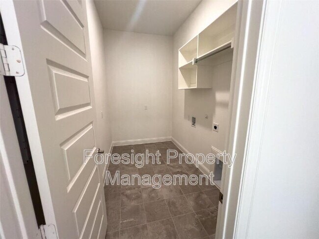 Building Photo - 3228 Willena Rd