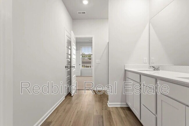 Building Photo - 1611 Manuka Ln