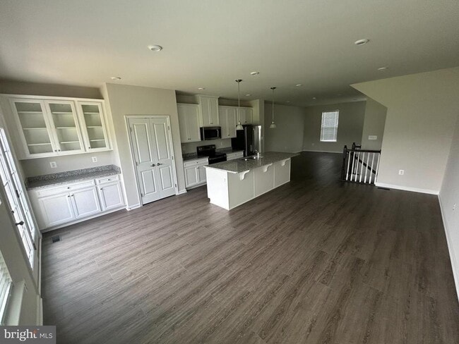 Building Photo - 36072 Coyote Trail