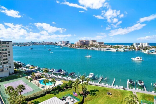 Building Photo - 670 Island Way