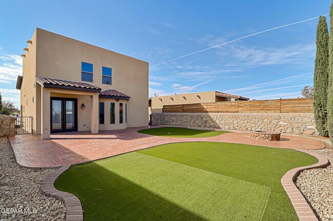 Building Photo - 2436 Eastern Sky St