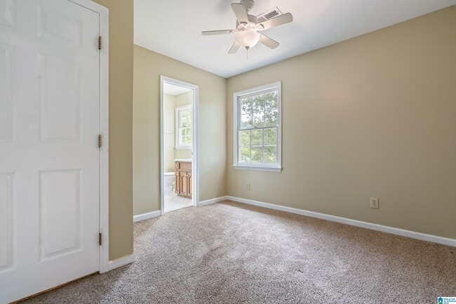 Building Photo - 5100 Weatherford Dr
