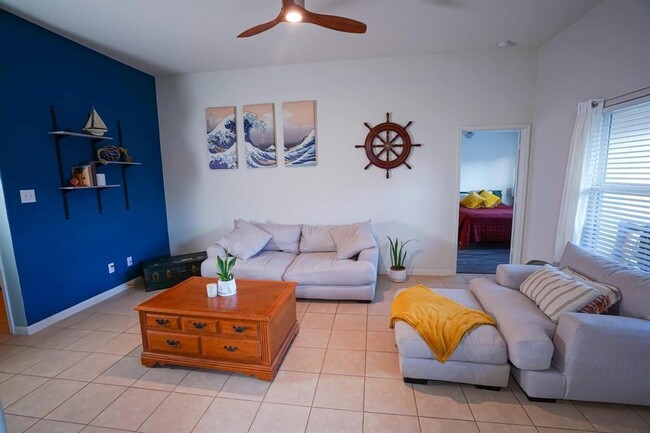Building Photo - 326 Hawks View Dr