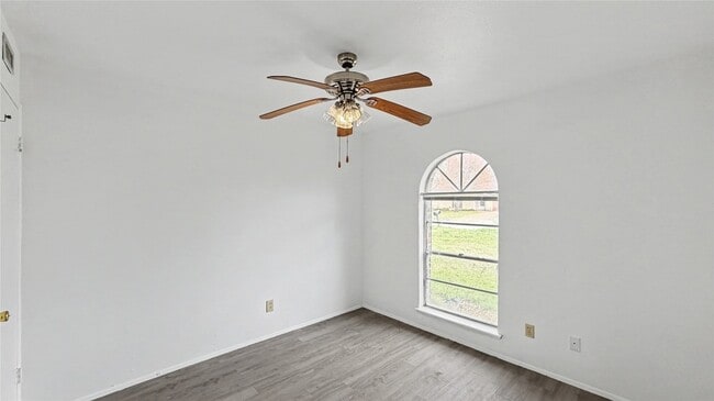 Building Photo - 130 Astoria Dr