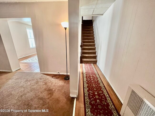 Building Photo - 608 Taylor