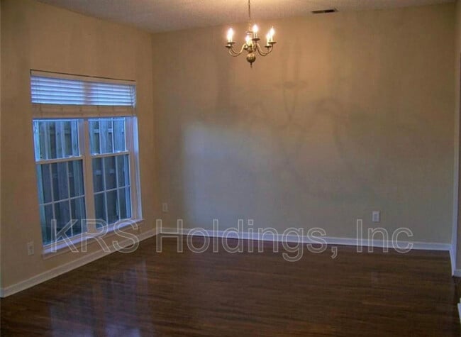 Building Photo - 2237 New Kent Ct