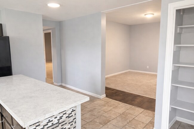 Building Photo - 217 Seward Ave NW