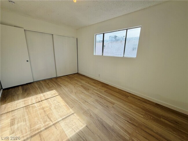 Building Photo - 537 Kolson Cir