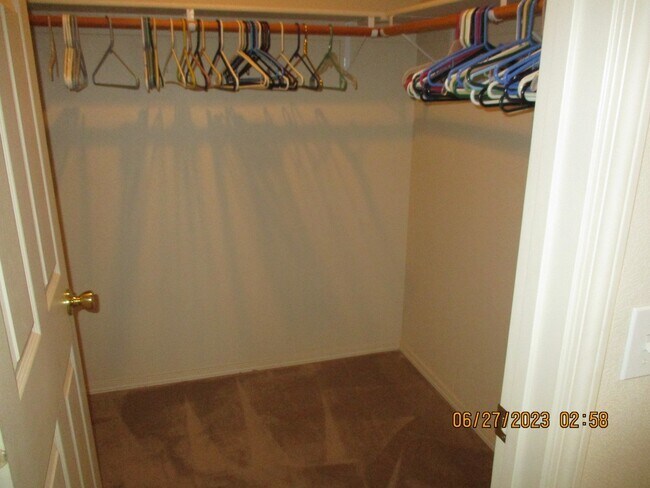 Building Photo - 1975 Village Dr