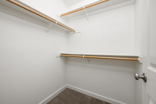 Building Photo - 2023 Northfield Dr