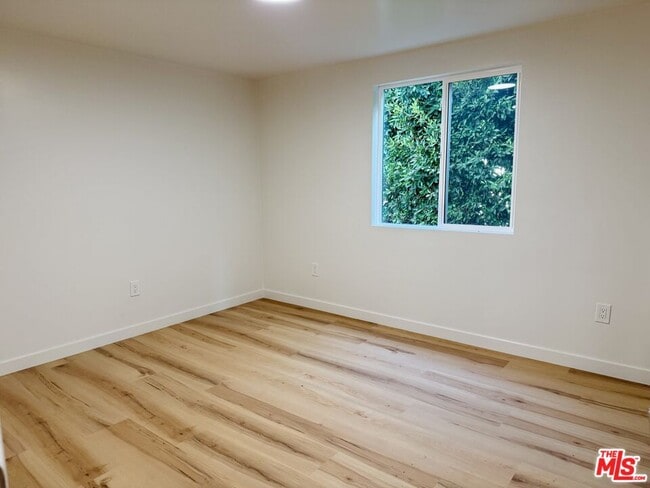 Building Photo - 2922 8th Ave