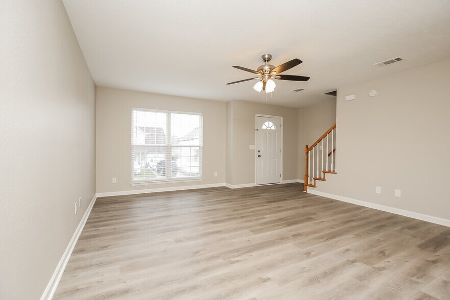 Building Photo - 1103 Phelissa Dr