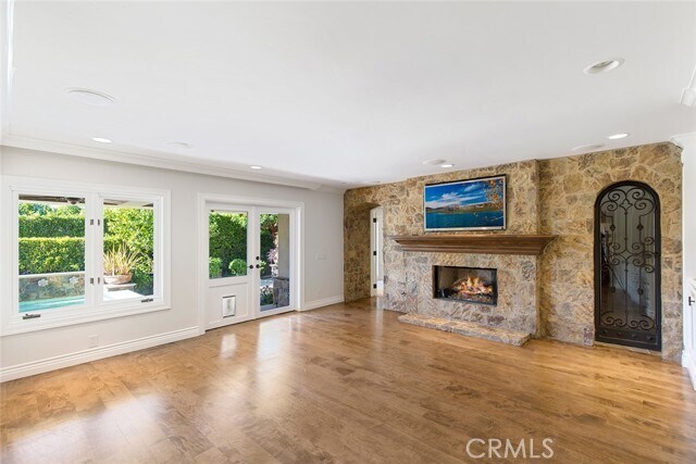 Building Photo - 517 Emerald Bay
