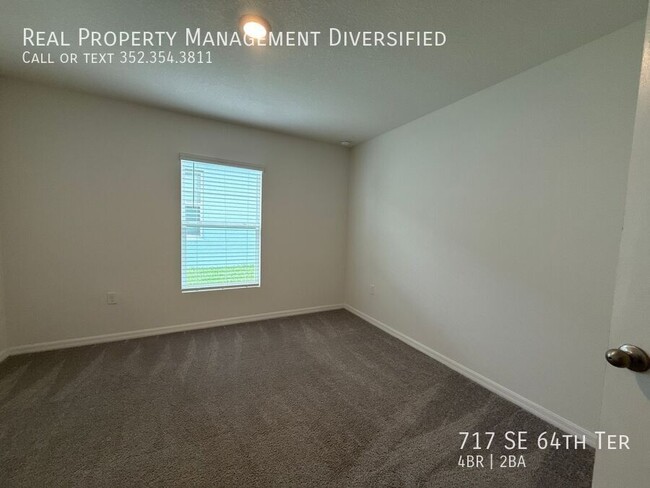 Building Photo - 717 SE 64th Terrace
