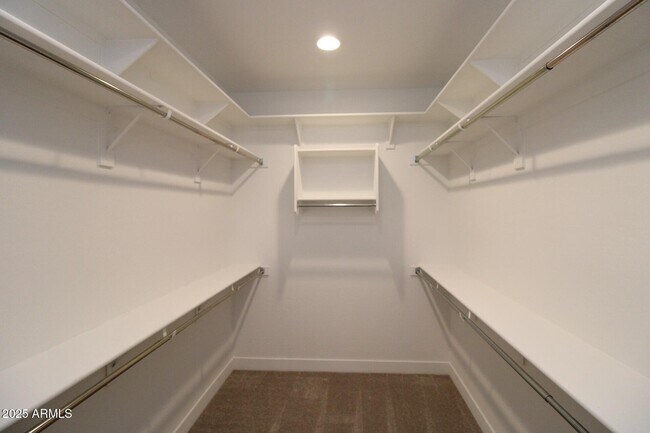 Building Photo - 5716 S Romano