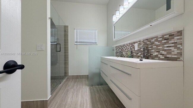 Building Photo - 4310 Diamond Way