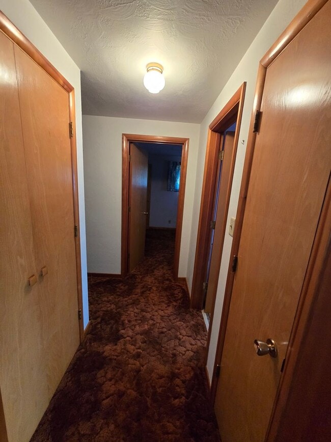 Building Photo - Pet Friendly 3 Bed / 2Bath Home with 2 Garages, Open Air Covered Storage, Large Open Yard, and more!