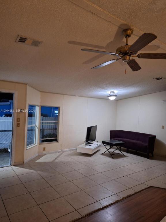 Building Photo - 1233 SW 130 Ave