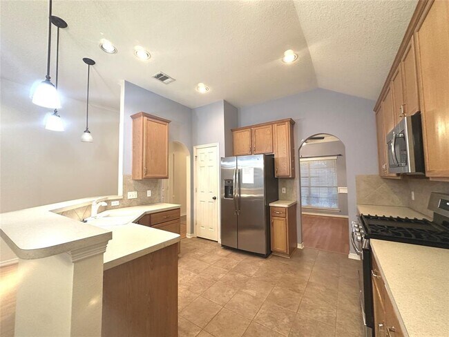Building Photo - 5611 Eagle Sky Blvd