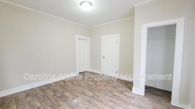 Building Photo - 1230 Tank Ct