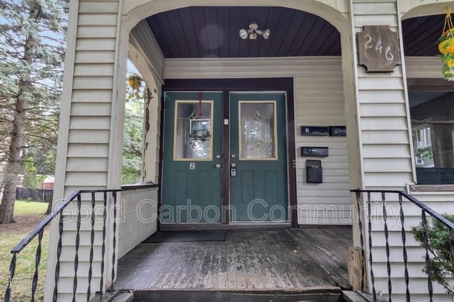 Building Photo - 246 Tremont St