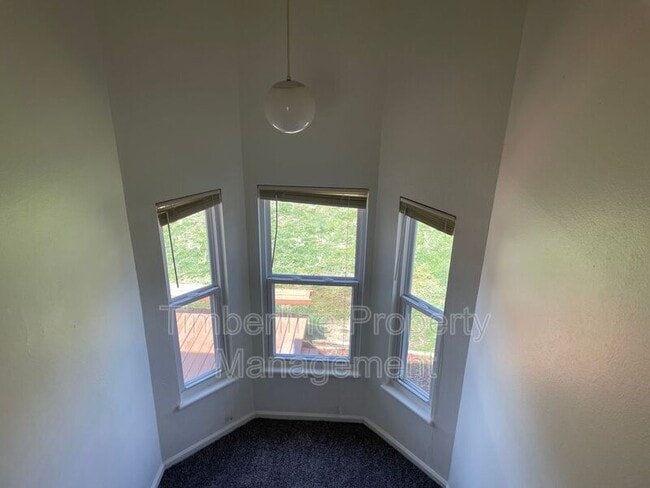 Building Photo - 8510 Sassafras Dr