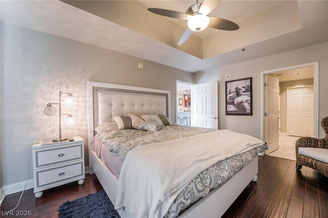 Building Photo - 150 S Las Vegas Blvd