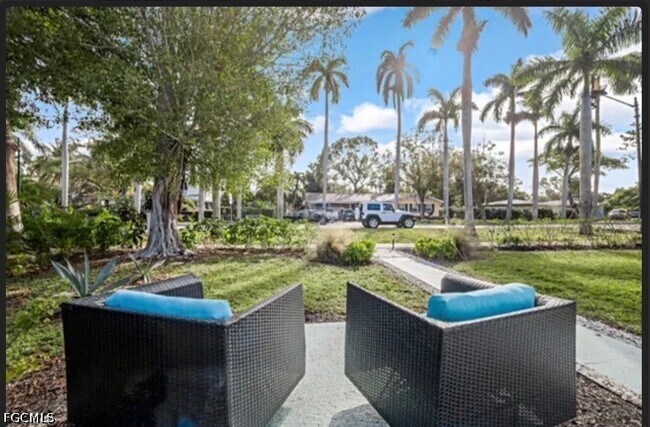 Building Photo - 2710 McGregor Blvd