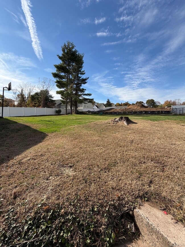 Building Photo - 2964 State St