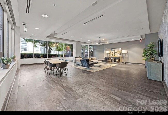 Building Photo - 210 N Church St