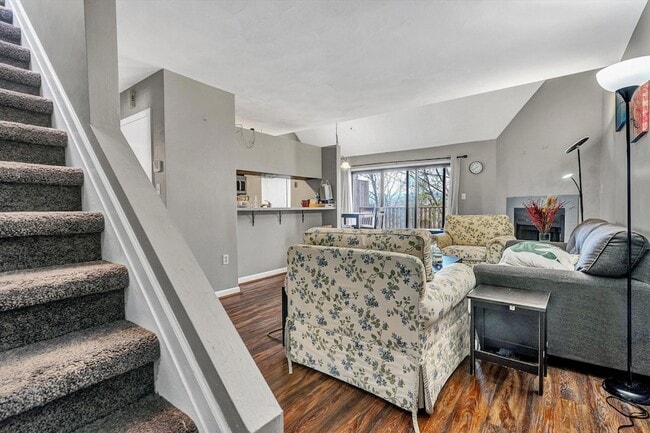 Building Photo - 3369 Forest Ct